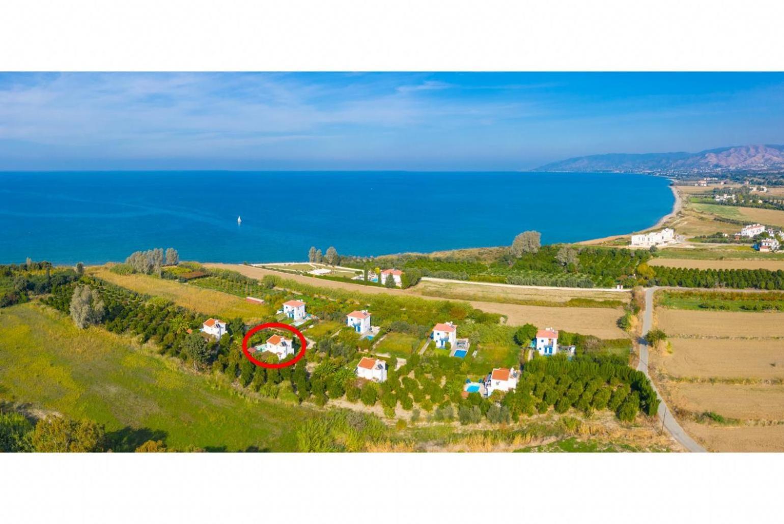 Sun Beach Villa Tria Polis Ngoại thất bức ảnh