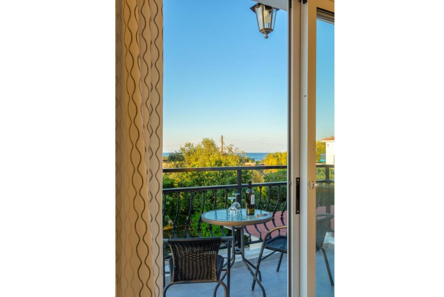 Sun Beach Villa Tria Polis Ngoại thất bức ảnh