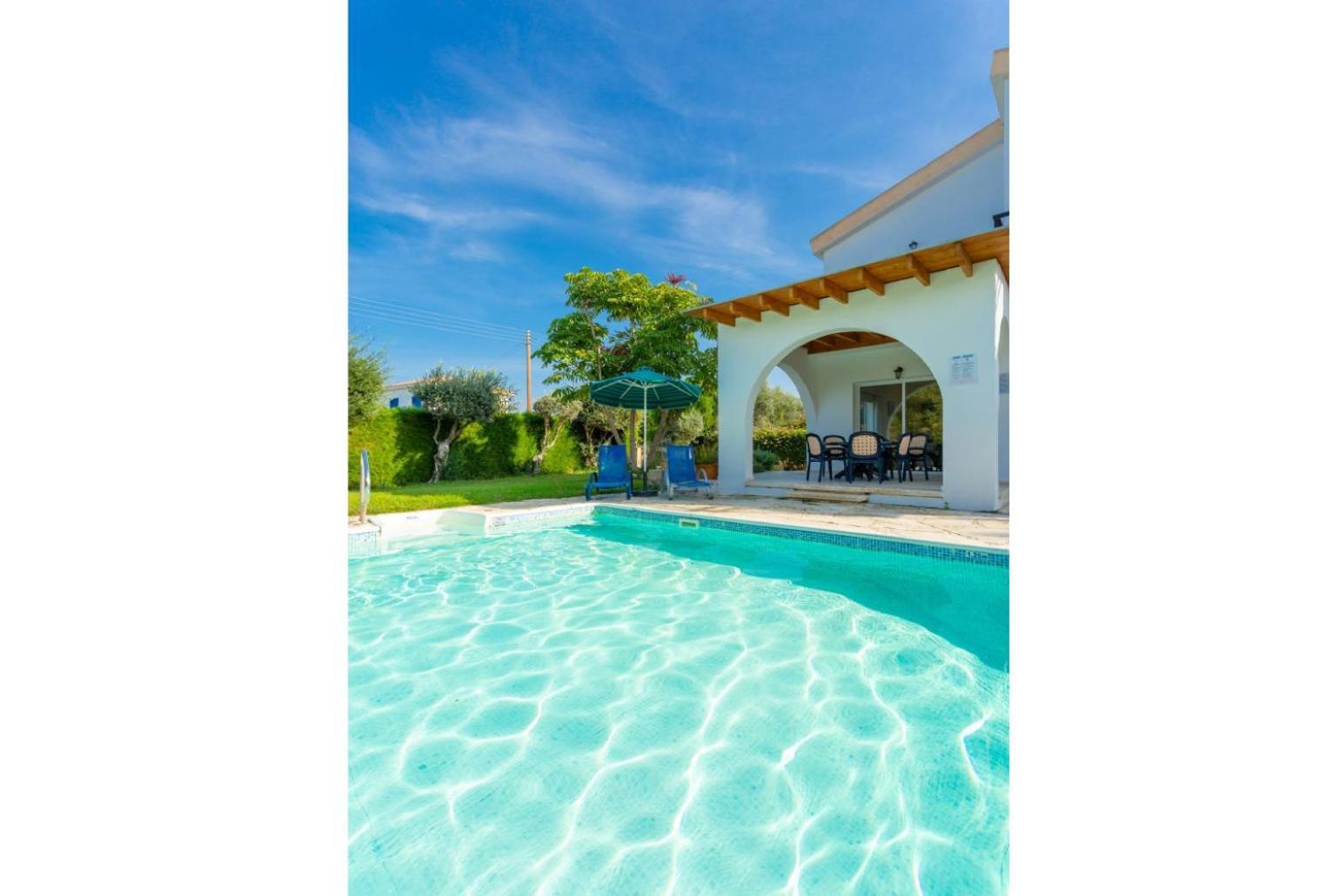 Sun Beach Villa Tria Polis Ngoại thất bức ảnh