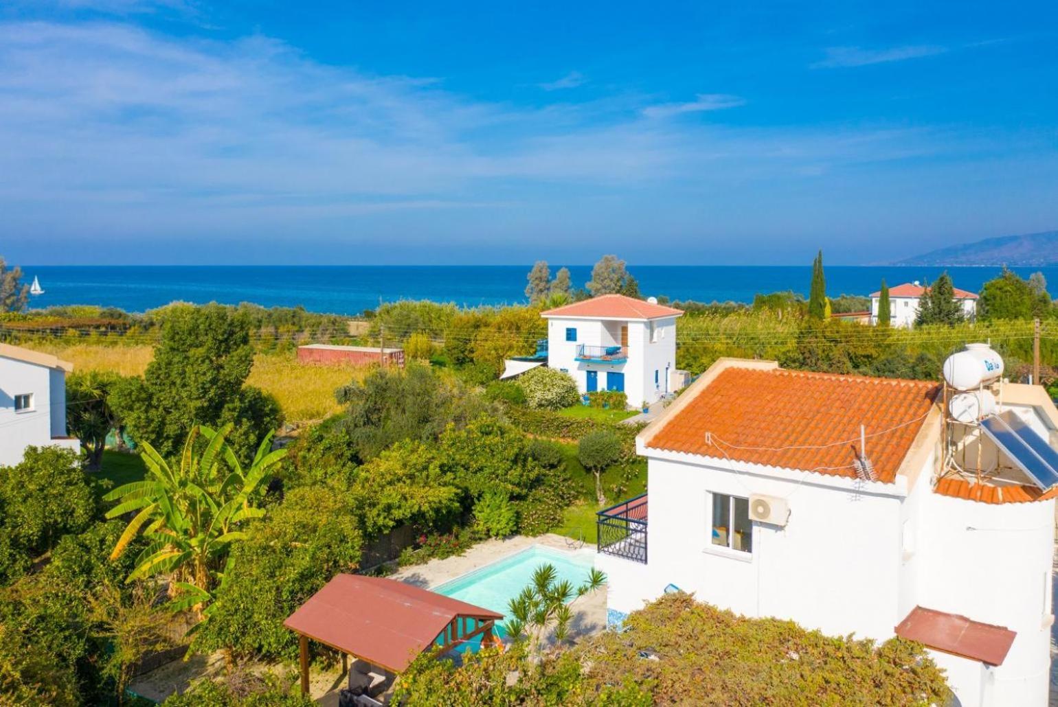 Sun Beach Villa Tria Polis Ngoại thất bức ảnh