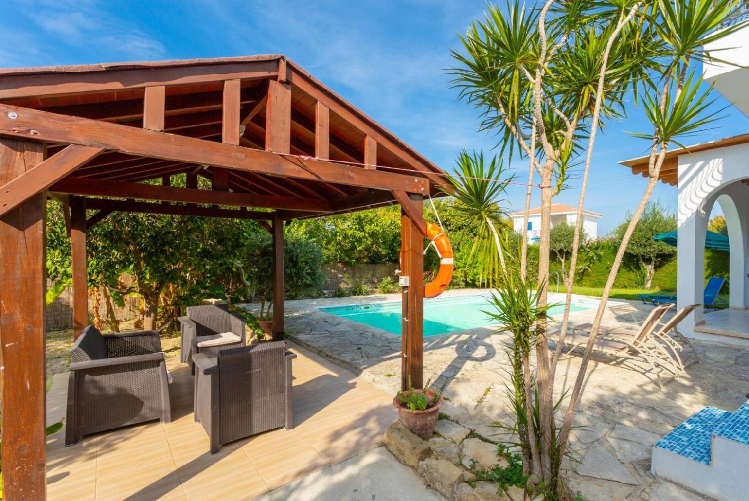 Sun Beach Villa Tria Polis Ngoại thất bức ảnh