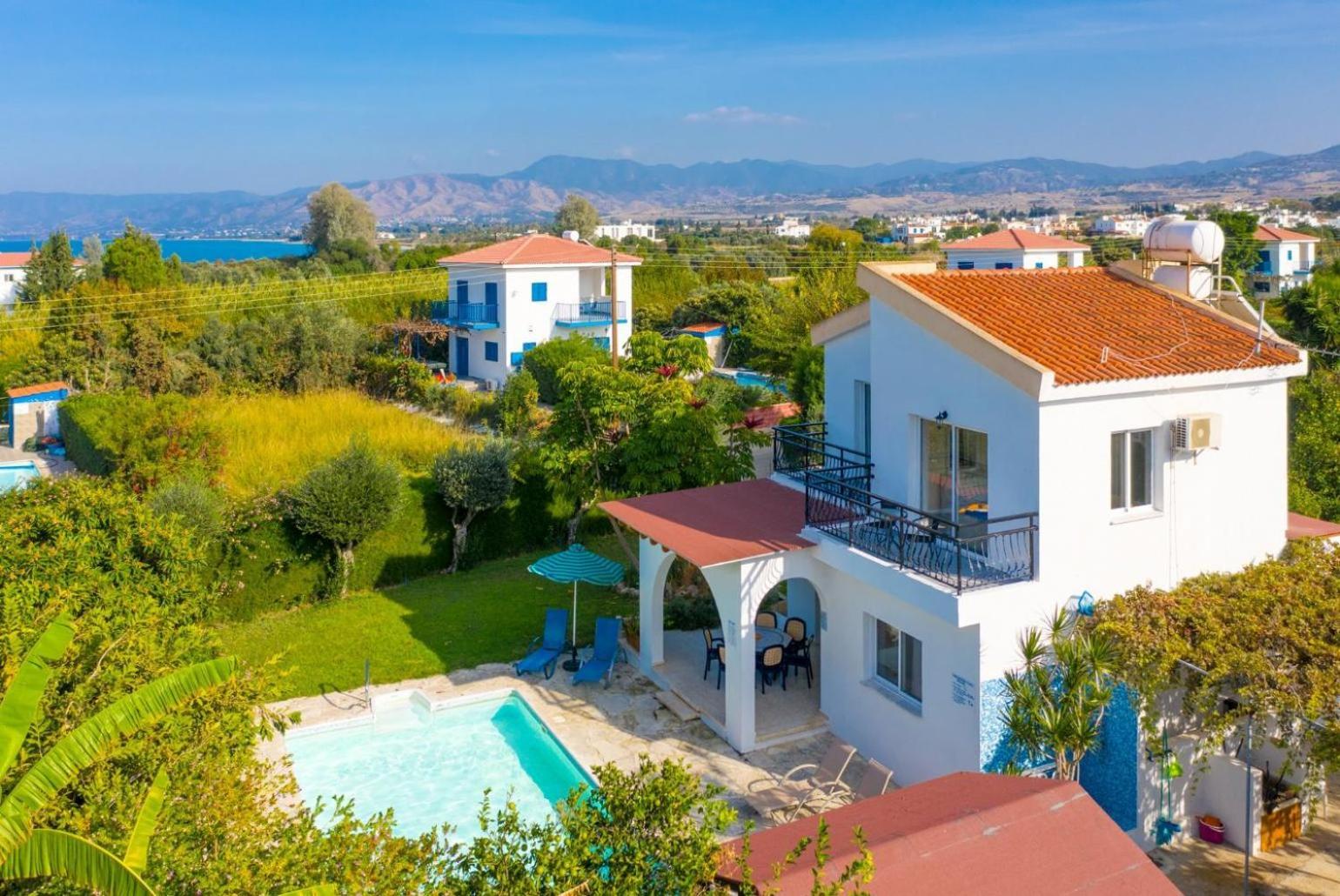 Sun Beach Villa Tria Polis Ngoại thất bức ảnh