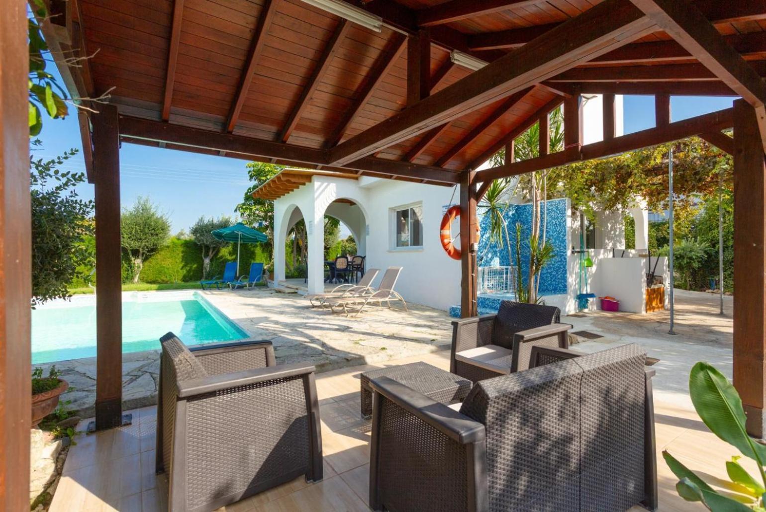 Sun Beach Villa Tria Polis Ngoại thất bức ảnh